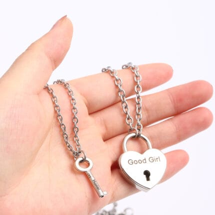 Lockable BDSM collar necklace with engraved heart pendant and matching key for submissive jewelry wear