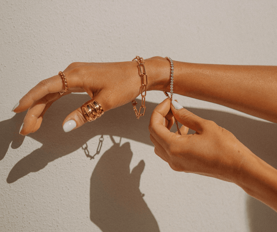 Gift Guide: Romantic Jewelry That Says More Than Words :Hidden Message Bracelets and Chokers with Symbolic Pendants