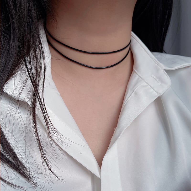 what makes jewelry submissive