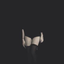 Bondage and safe word BDSM – symbolic restraint and trust between Dominant and submissive