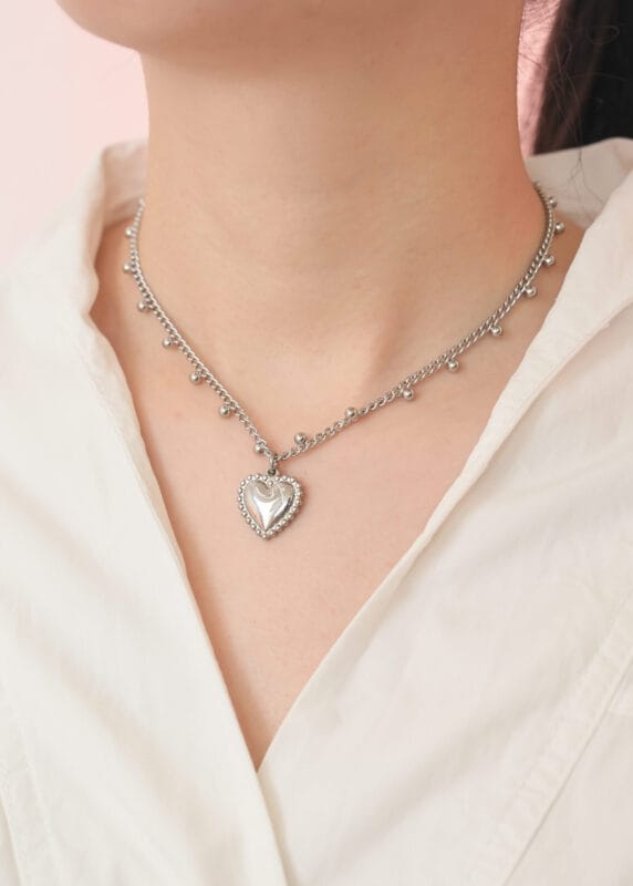 Heart day collar stainless steel with cable chain bead stations and heart pendant